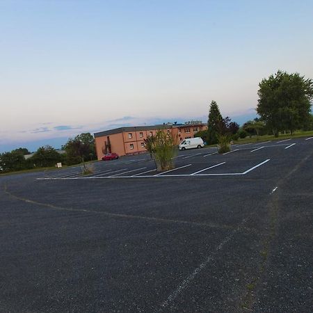 Cit'Hotel Du Circuit Magny-Cours Exterior foto
